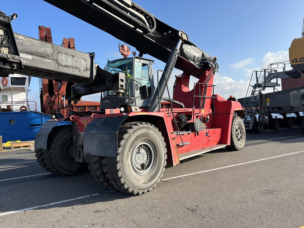 Kalmar DRG450-65S5 - Ричстакер: фото 2 Kalmar DRG450-65S5 - Ричстакер: фото 2