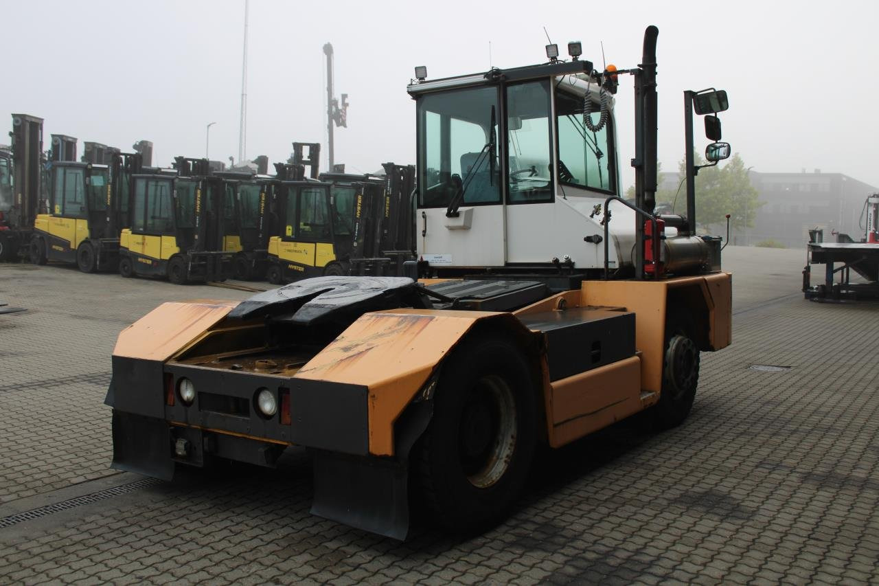 Kalmar TR618I - Терминальный тягач: фото 3 Kalmar TR618I - Терминальный тягач: фото 3
