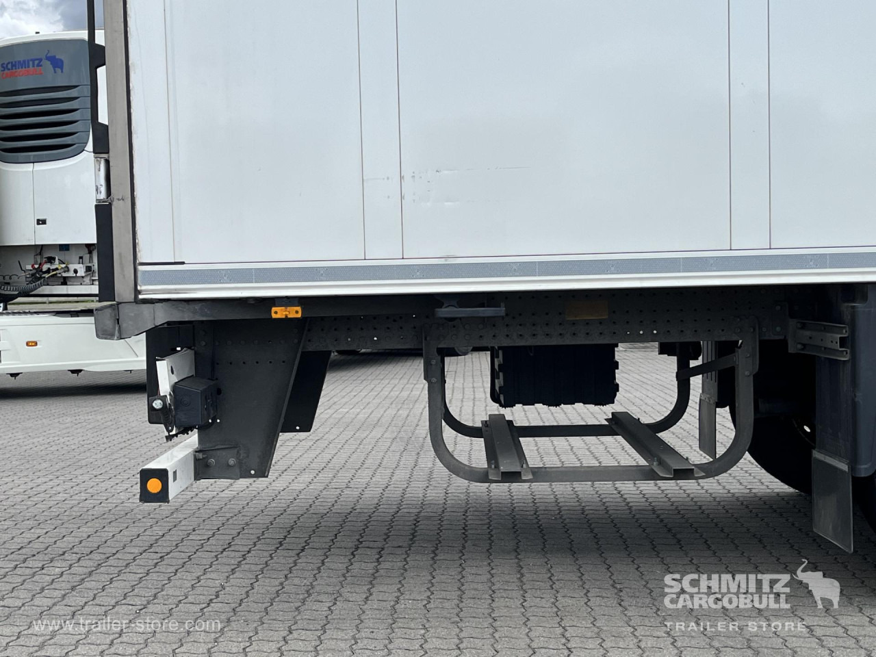 SCHMITZ Auflieger Tiefkühler Standard Double deck - Изотермический полуприцеп: фото 2 SCHMITZ Auflieger Tiefkühler Standard Double deck - Изотермический полуприцеп: фото 2