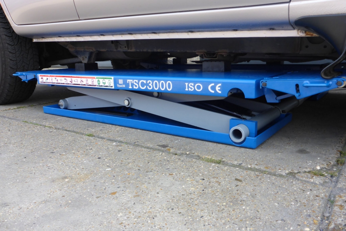 TSC3000E mobile car scissor lift with electrical release - 230V - Оборудование для гаражей/ Мастерских: фото 5 TSC3000E mobile car scissor lift with electrical release - 230V - Оборудование для гаражей/ Мастерских: фото 5