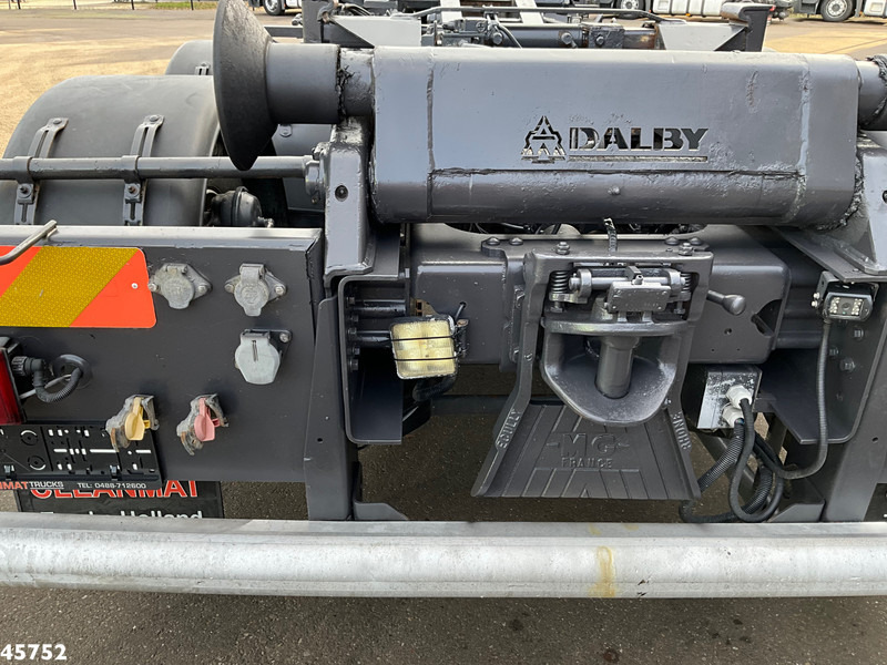 Volvo FM 410 6x2 haakarmsysteem - Крюковой мультилифт: фото 4 Volvo FM 410 6x2 haakarmsysteem - Крюковой мультилифт: фото 4