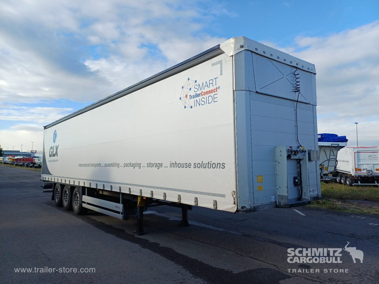 SCHMITZ Auflieger Curtainsider Standard - Тентованный полуприцеп: фото 1 SCHMITZ Auflieger Curtainsider Standard - Тентованный полуприцеп: фото 1