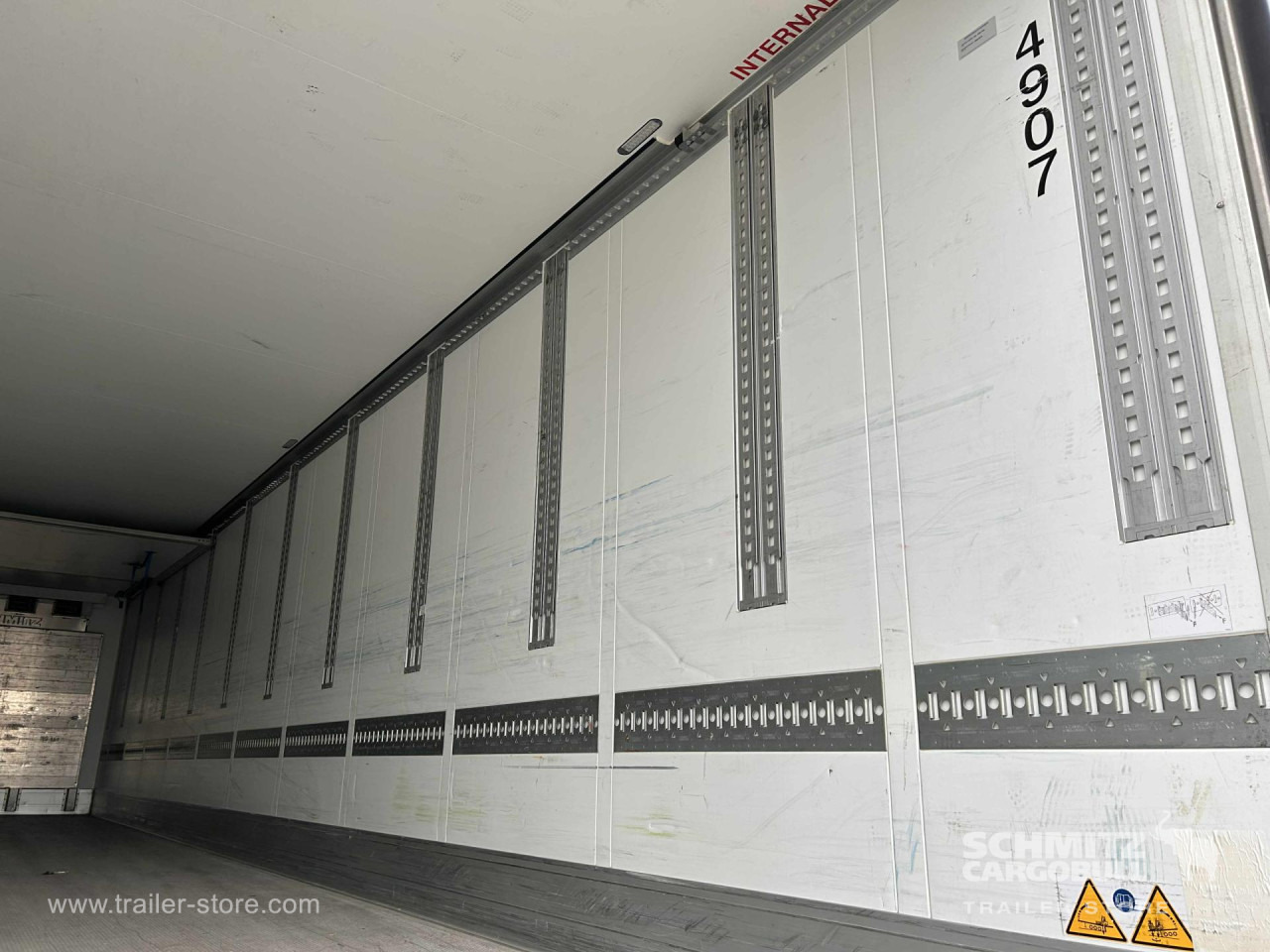 SCHMITZ Reefer Multitemp Double deck - Изотермический полуприцеп: фото 2 SCHMITZ Reefer Multitemp Double deck - Изотермический полуприцеп: фото 2