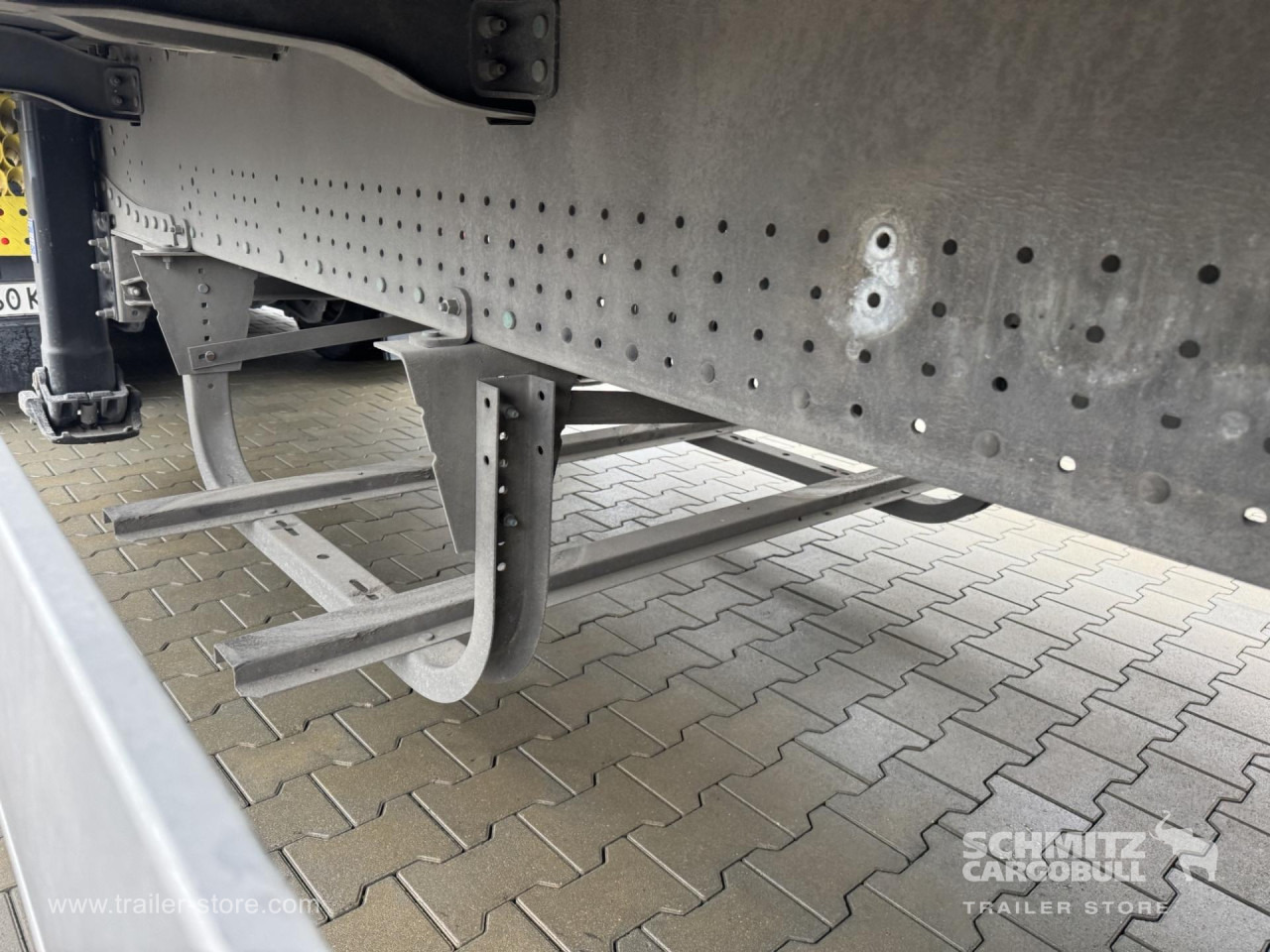 SCHMITZ Curtainsider Standard - Тентованный полуприцеп: фото 2 SCHMITZ Curtainsider Standard - Тентованный полуприцеп: фото 2