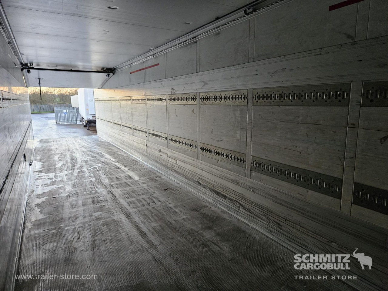 SCHMITZ Reefer Multitemp - Изотермический полуприцеп: фото 3 SCHMITZ Reefer Multitemp - Изотермический полуприцеп: фото 3