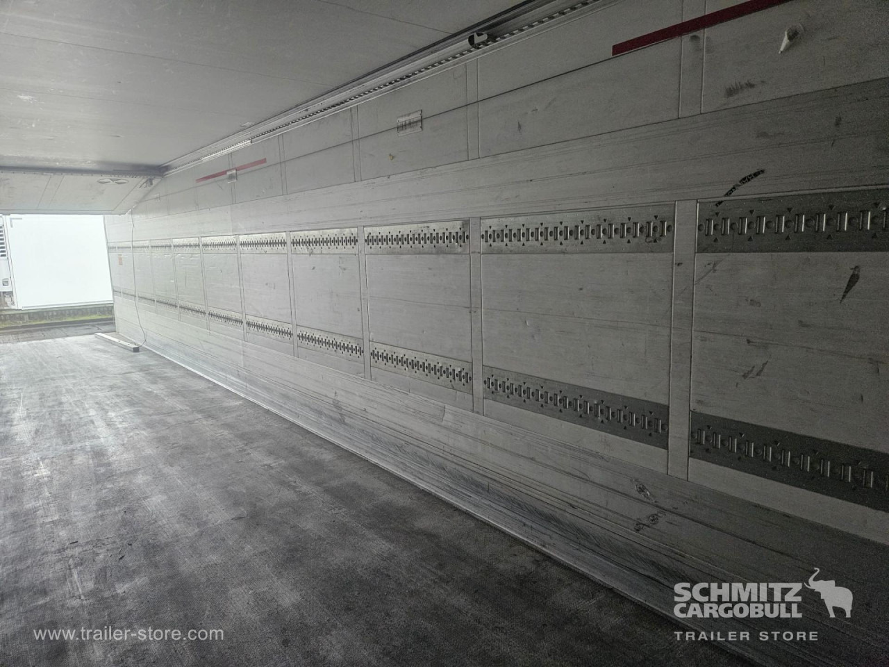 SCHMITZ Reefer Multitemp - Изотермический полуприцеп: фото 3 SCHMITZ Reefer Multitemp - Изотермический полуприцеп: фото 3