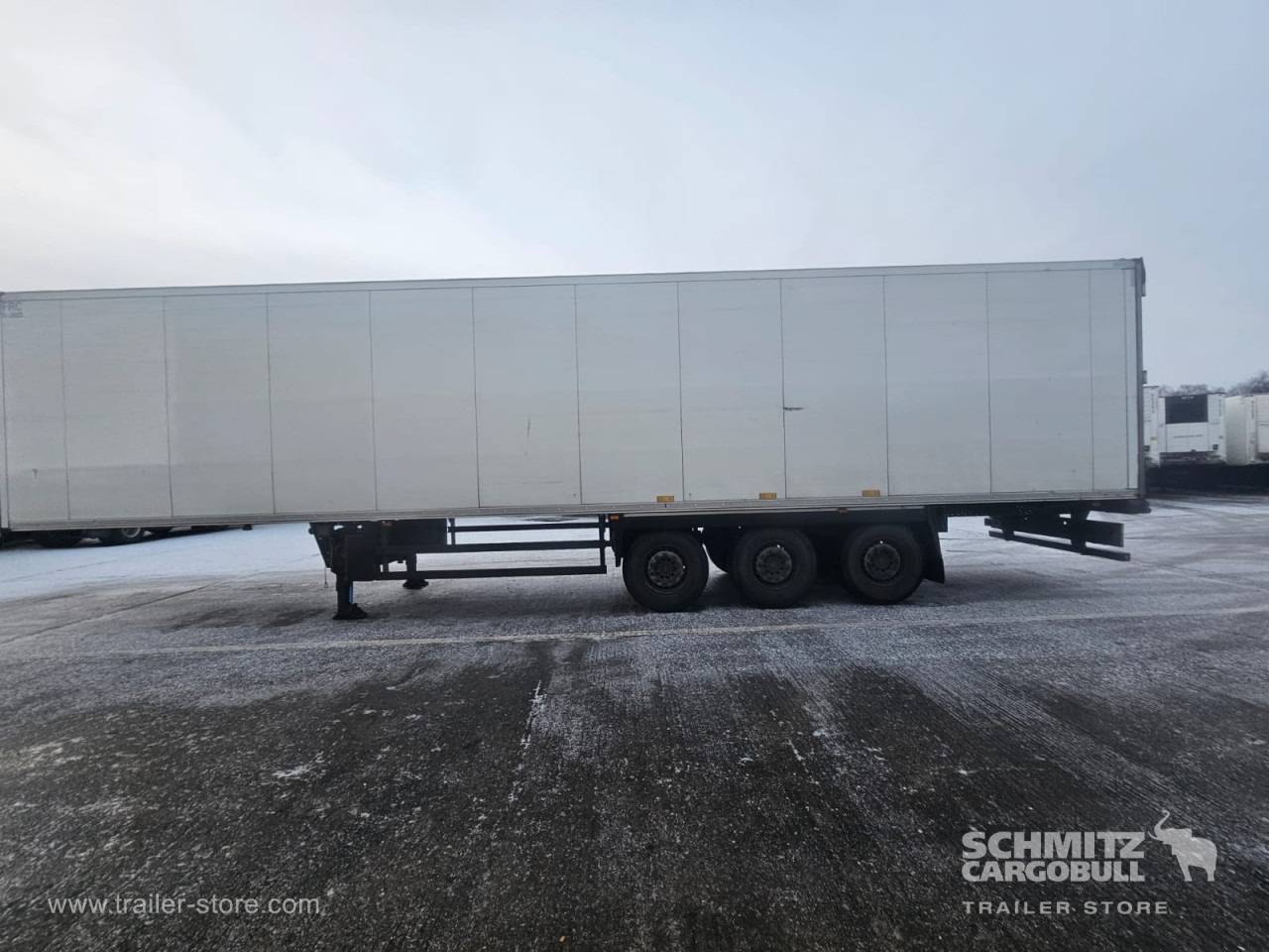 SCHMITZ Reefer Multitemp - Изотермический полуприцеп: фото 3 SCHMITZ Reefer Multitemp - Изотермический полуприцеп: фото 3