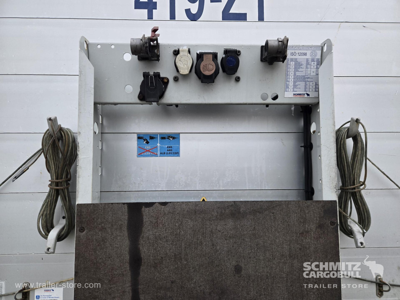 SCHMITZ Curtainsider Varios - Тентованный полуприцеп: фото 4 SCHMITZ Curtainsider Varios - Тентованный полуприцеп: фото 4