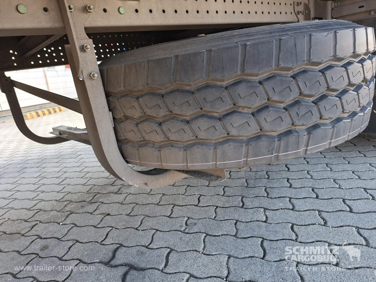 SCHMITZ Mélyhűtő koffer Multitemp - Изотермический полуприцеп: фото 5 SCHMITZ Mélyhűtő koffer Multitemp - Изотермический полуприцеп: фото 5