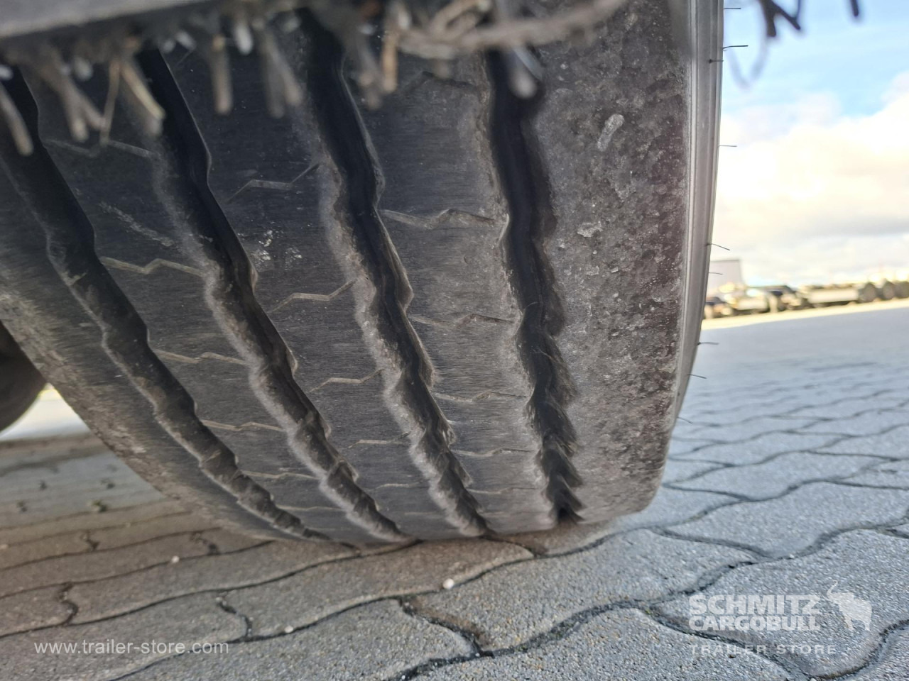 SCHMITZ Reefer Multitemp - Изотермический полуприцеп: фото 2 SCHMITZ Reefer Multitemp - Изотермический полуприцеп: фото 2