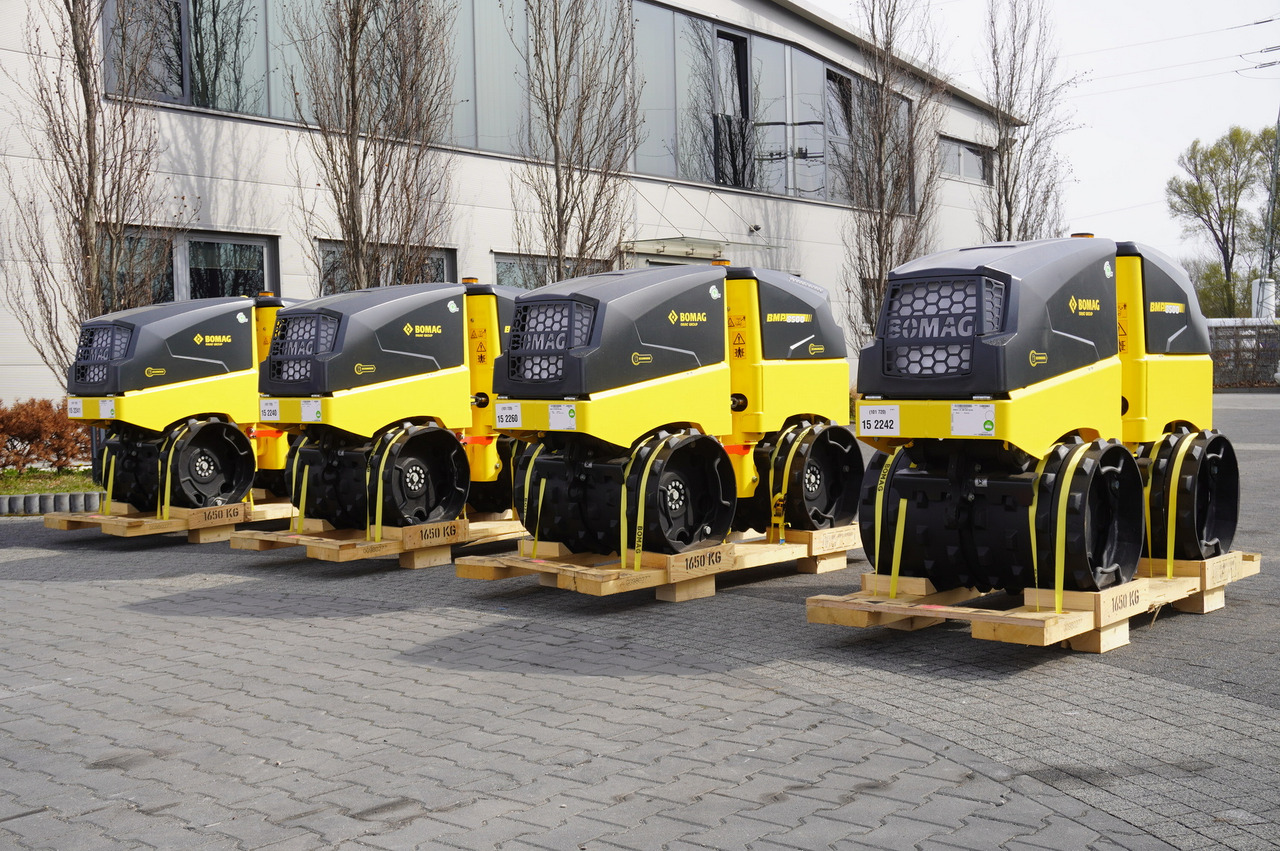 BOMAG BMP 8500 brand-new trench roller / Remote Control / 4 units - Стабилизатор грунта: фото 1 BOMAG BMP 8500 brand-new trench roller / Remote Control / 4 units - Стабилизатор грунта: фото 1