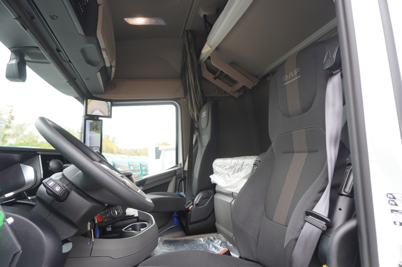 DAF NEW DAF XF 450 6x2 / 2025 / NEW Lamberet 18 EPAL Refrigerator / Carrier Supra 850 MT / Multitemperature / No mileage - Рефрижератор: фото 3 DAF NEW DAF XF 450 6x2 / 2025 / NEW Lamberet 18 EPAL Refrigerator / Carrier Supra 850 MT / Multitemperature / No mileage - Рефрижератор: фото 3