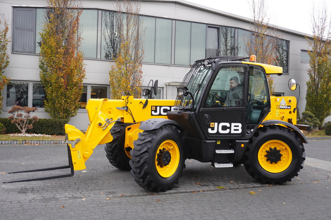 JCB 560-80 / 6 ton lifting capacity / power 146 HP - Телескопический фронтальный погрузчик: фото 4 JCB 560-80 / 6 ton lifting capacity / power 146 HP - Телескопический фронтальный погрузчик: фото 4