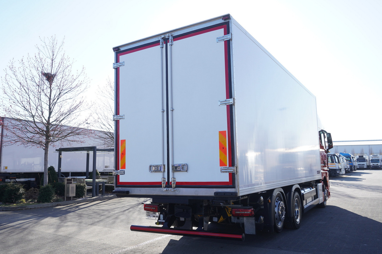MAN TGX 26.510 / 2022 / New Lamberet refrigerator bitemperature/ Carrier Supra 1150 MT / 4 units - Рефрижератор: фото 4 MAN TGX 26.510 / 2022 / New Lamberet refrigerator bitemperature/ Carrier Supra 1150 MT / 4 units - Рефрижератор: фото 4