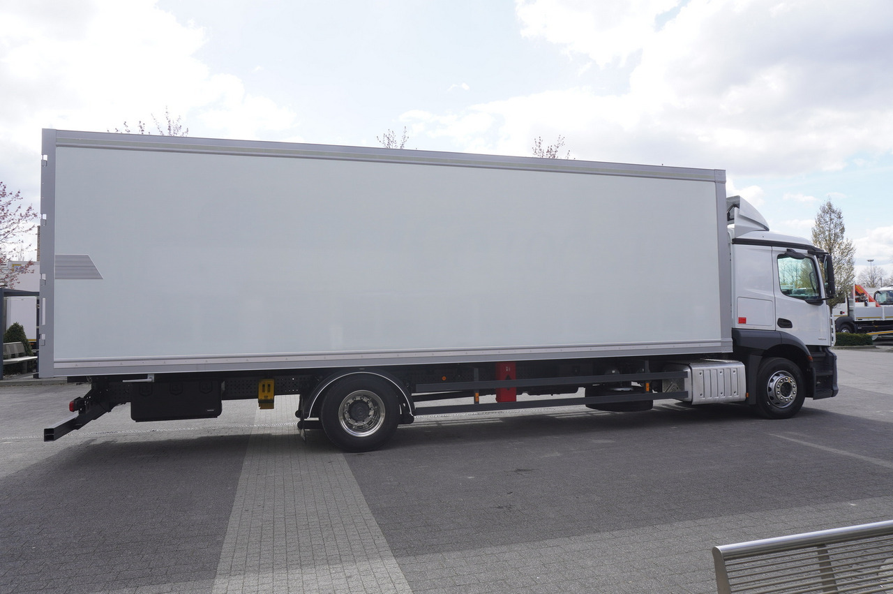 MERCEDES-BENZ Actros 1824 / Refrigerator / Carrier Supra 1250 / Sleeping cabin - Рефрижератор: фото 2 MERCEDES-BENZ Actros 1824 / Refrigerator / Carrier Supra 1250 / Sleeping cabin - Рефрижератор: фото 2