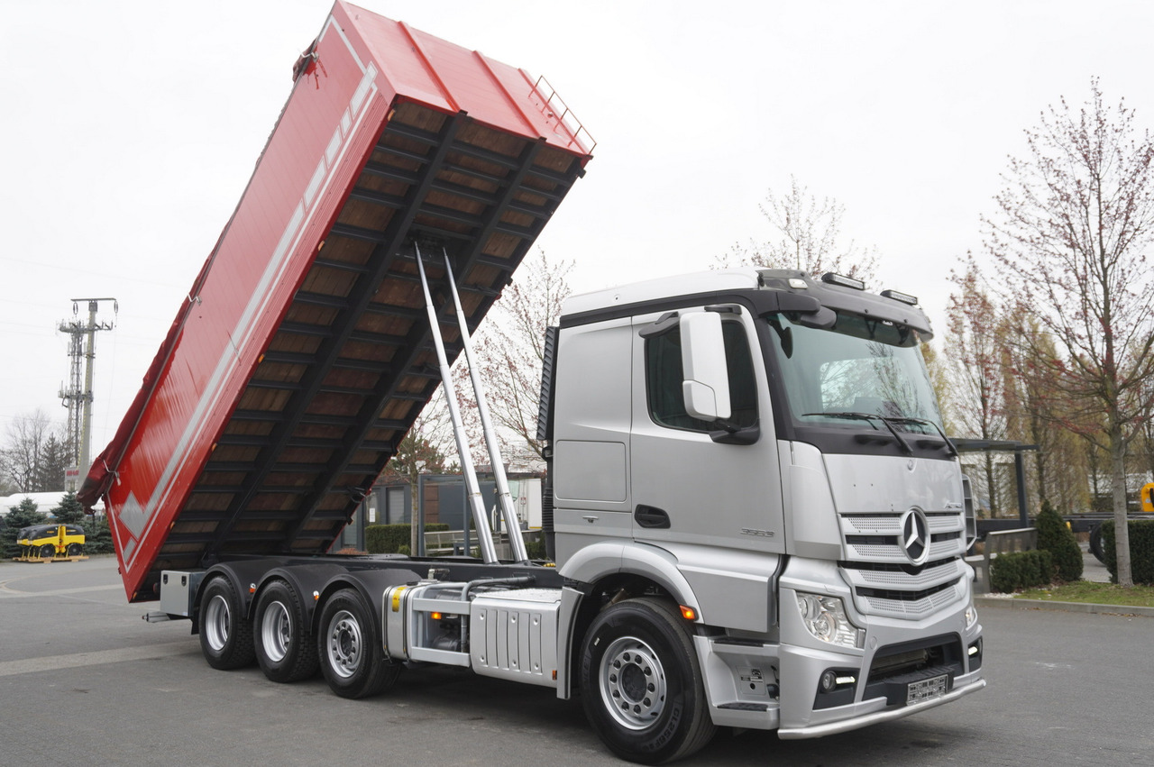 Грузовик бортовой/ Платформа MERCEDES-BENZ Actros 3563 8x4 / Tipper for grain 20 t load capacity: фото 12