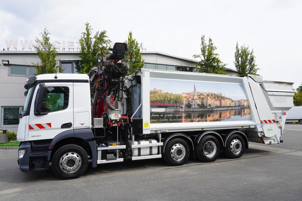 MERCEDES-BENZ Antos 3240 8x2 / Tajfun 5T crane / Farid Industries garbage truck/ 3 steered axles - Автоманипулятор: фото 4 MERCEDES-BENZ Antos 3240 8x2 / Tajfun 5T crane / Farid Industries garbage truck/ 3 steered axles - Автоманипулятор: фото 4