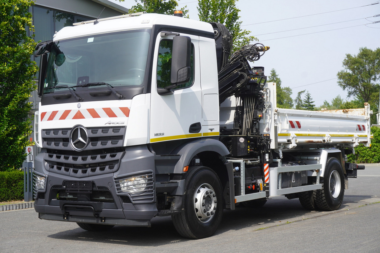 MERCEDES-BENZ Arocs 1833 / 87,000 km!!! / Hds HIAB X-DUO 128 B-2 / three-sided tipper - Автоманипулятор, Автоманипулятор: фото 3 MERCEDES-BENZ Arocs 1833 / 87,000 km!!! / Hds HIAB X-DUO 128 B-2 / three-sided tipper - Автоманипулятор, Автоманипулятор: фото 3
