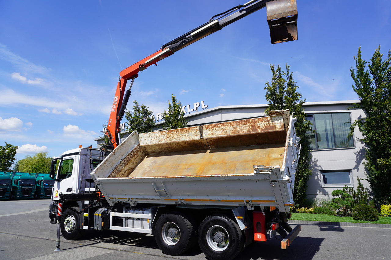 MERCEDES-BENZ Arocs 2636 / 6x4 / HDS Fassi / 3-Way Tipper / Bortmatic - Автоманипулятор: фото 3 MERCEDES-BENZ Arocs 2636 / 6x4 / HDS Fassi / 3-Way Tipper / Bortmatic - Автоманипулятор: фото 3