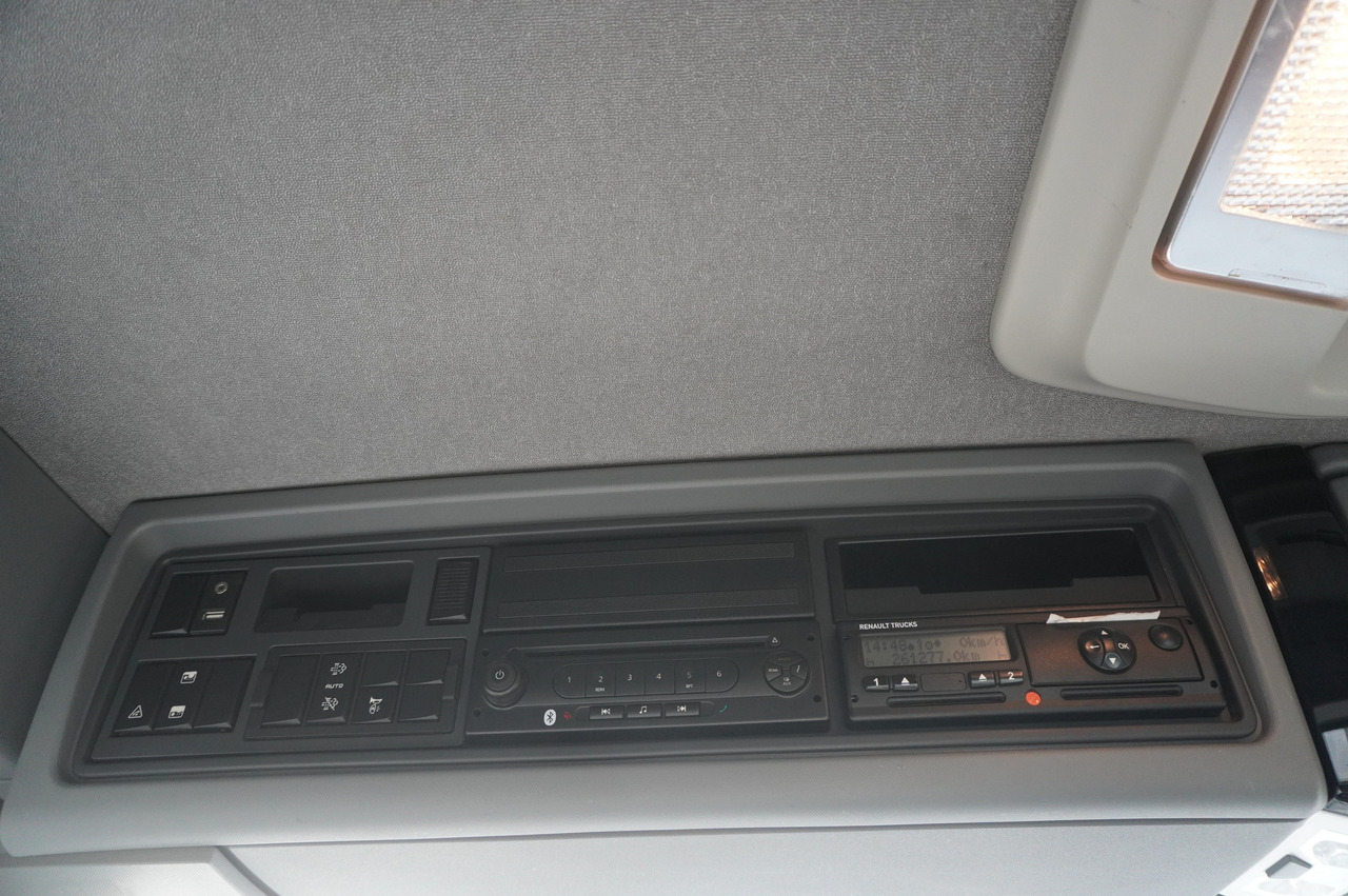 Грузовик бортовой/ Платформа, Автоманипулятор RENAULT C380 Comfort 6x4 / Atlas 172.3E crane / Range 12.3 m / capacity 6.1 t / Flatbed 17 EPAL: фото 30 Грузовик бортовой/ Платформа, Автоманипулятор RENAULT C380 Comfort 6x4 / Atlas 172.3E crane / Range 12.3 m / capacity 6.1 t / Flatbed 17 EPAL: фото 30