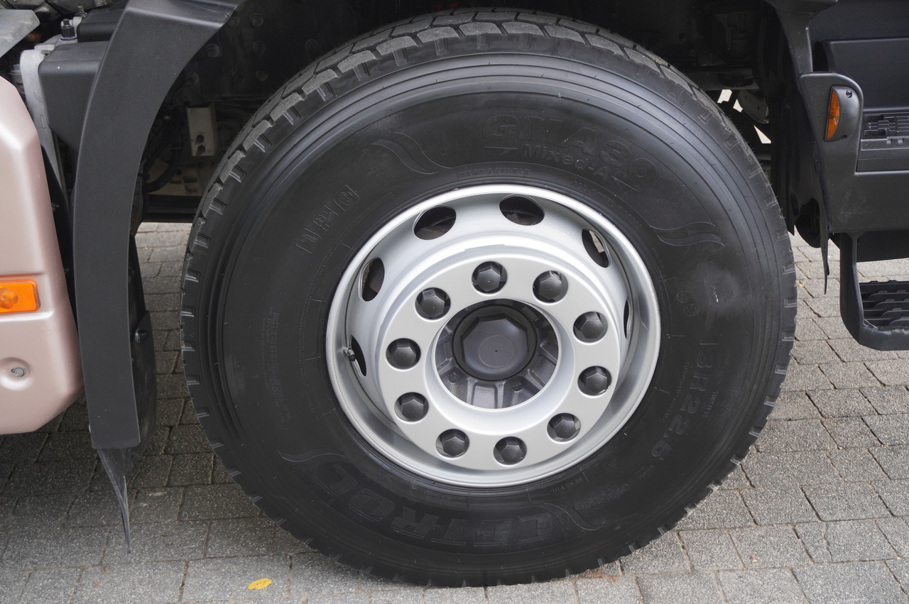 Грузовик бортовой/ Платформа, Автоманипулятор RENAULT C380 Comfort 6x4 / Atlas 172.3E crane / Range 12.3 m / capacity 6.1 t / Flatbed 17 EPAL: фото 17 Грузовик бортовой/ Платформа, Автоманипулятор RENAULT C380 Comfort 6x4 / Atlas 172.3E crane / Range 12.3 m / capacity 6.1 t / Flatbed 17 EPAL: фото 17