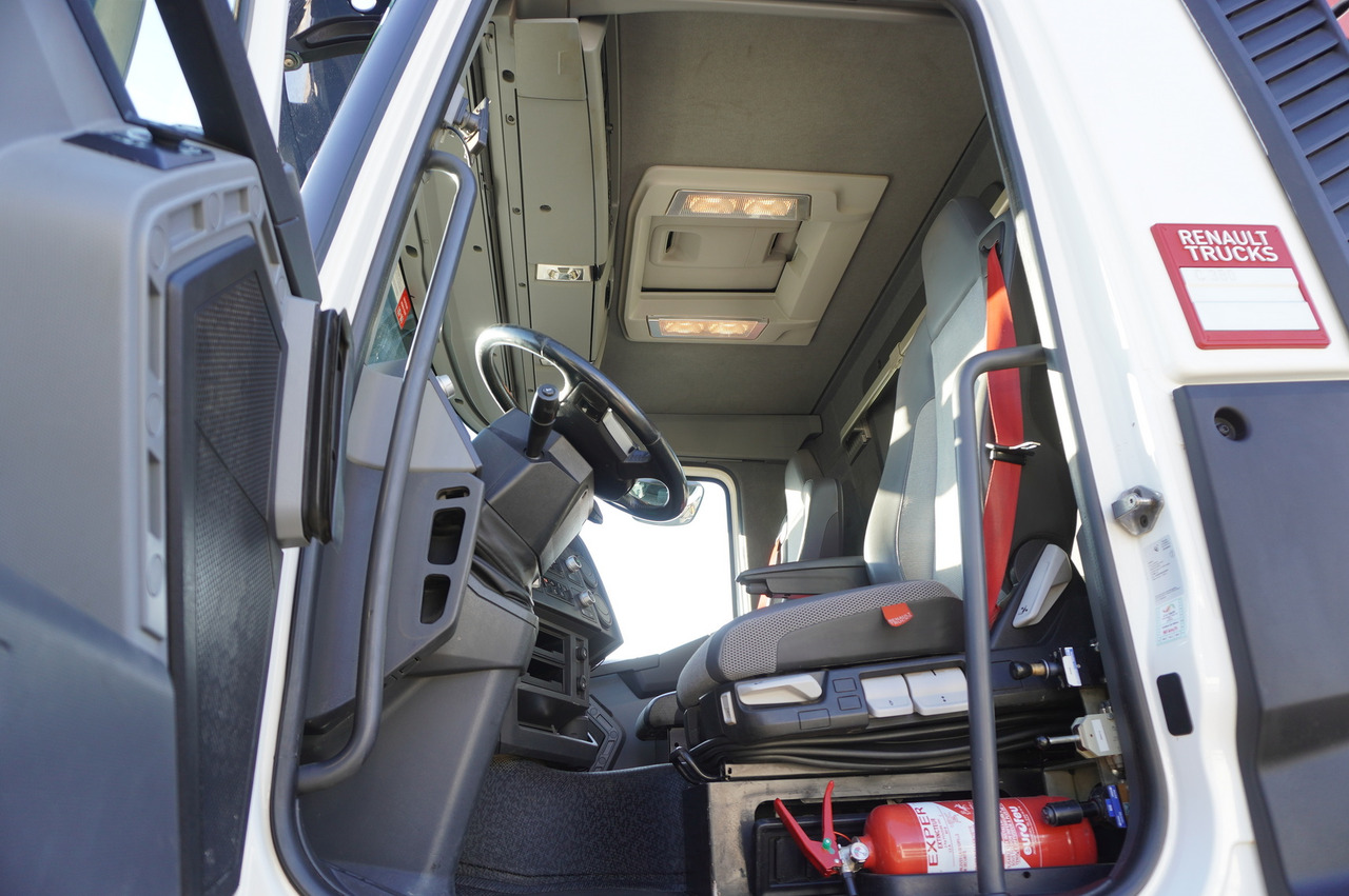 Самосвал, Автоманипулятор RENAULT C380 E6 6×4 / HDS Fassi F135 2700 MTH / Range 8 m / 5.6 t lifting capacity / 3-side tipper / Bortmatic: фото 25 Самосвал, Автоманипулятор RENAULT C380 E6 6×4 / HDS Fassi F135 2700 MTH / Range 8 m / 5.6 t lifting capacity / 3-side tipper / Bortmatic: фото 25