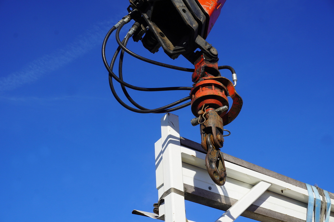 Самосвал, Автоманипулятор RENAULT C380 E6 6×4 / HDS Fassi F135 2700 MTH / Range 8 m / 5.6 t lifting capacity / 3-side tipper / Bortmatic: фото 15 Самосвал, Автоманипулятор RENAULT C380 E6 6×4 / HDS Fassi F135 2700 MTH / Range 8 m / 5.6 t lifting capacity / 3-side tipper / Bortmatic: фото 15