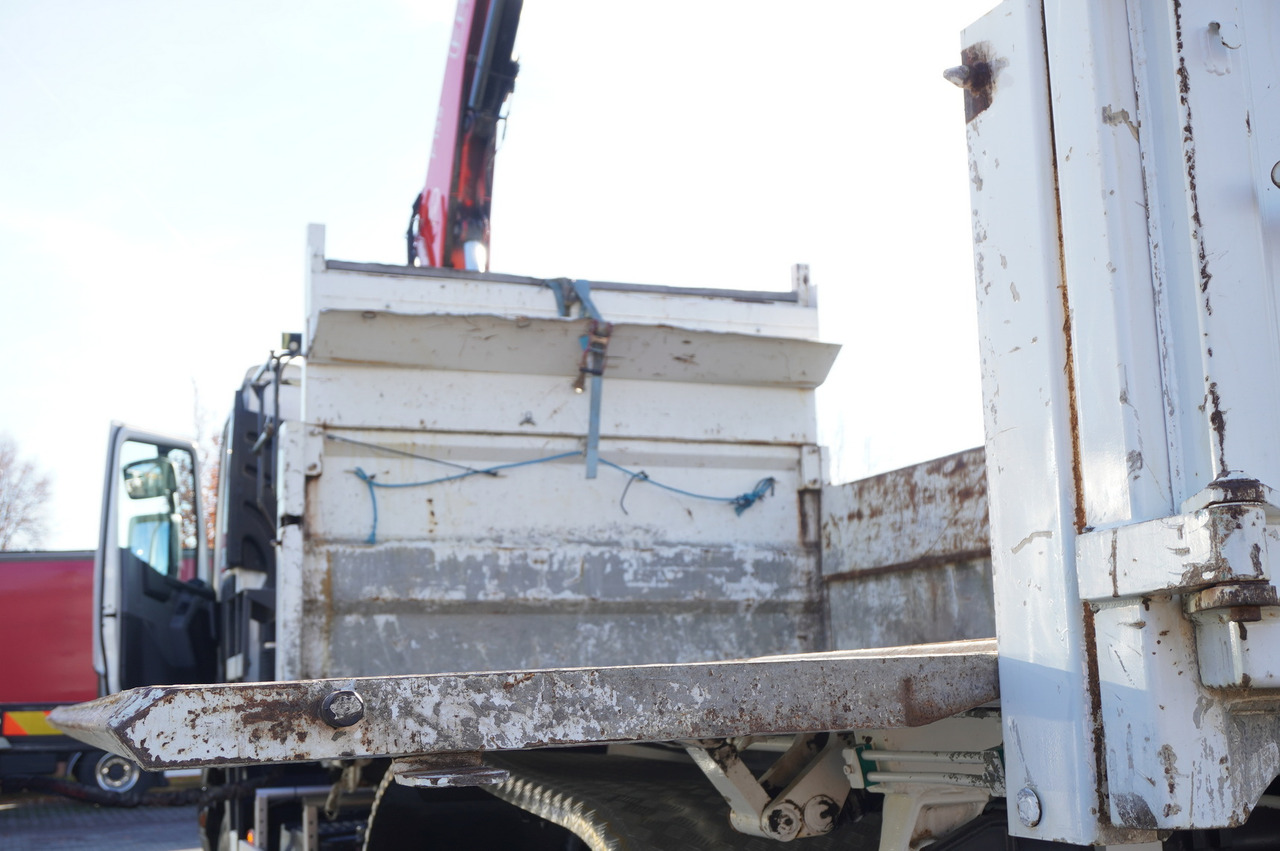 Самосвал, Автоманипулятор RENAULT C380 E6 6×4 / HDS Fassi F135 2700 MTH / Range 8 m / 5.6 t lifting capacity / 3-side tipper / Bortmatic: фото 11 Самосвал, Автоманипулятор RENAULT C380 E6 6×4 / HDS Fassi F135 2700 MTH / Range 8 m / 5.6 t lifting capacity / 3-side tipper / Bortmatic: фото 11