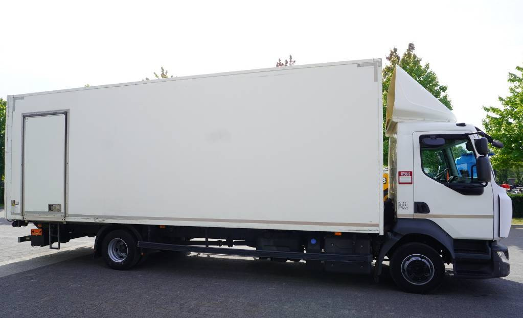 RENAULT D12 E6 / Container 18 pallets / tail lift - Грузовик с закрытым кузовом: фото 3 RENAULT D12 E6 / Container 18 pallets / tail lift - Грузовик с закрытым кузовом: фото 3