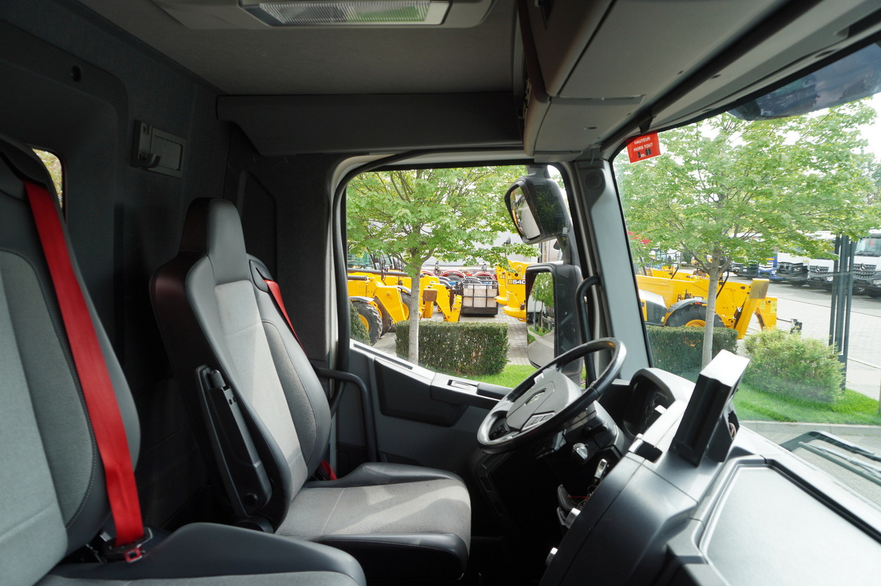 Самосвал, Автоманипулятор RENAULT K380 6×4 / FASSI F175 crane 7.85 t / 120 thousand km! / 2-sided tipper: фото 31