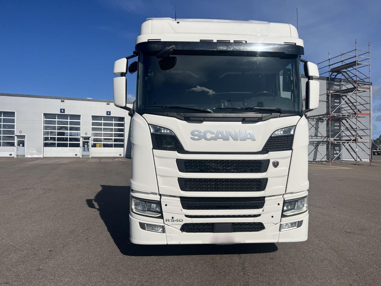 SCANIA R 540 B8x4NB / Truck chassis / Sleeper cab - Грузовик-шасси: фото 3 SCANIA R 540 B8x4NB / Truck chassis / Sleeper cab - Грузовик-шасси: фото 3