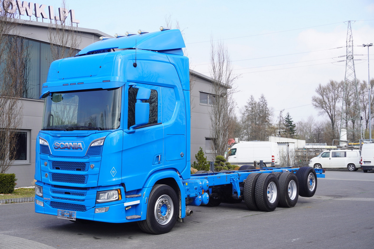 SCANIA R650 V8 / 650 HP/ frame 8.8 m / steered 4th axle - Автоманипулятор: фото 1 SCANIA R650 V8 / 650 HP/ frame 8.8 m / steered 4th axle - Автоманипулятор: фото 1