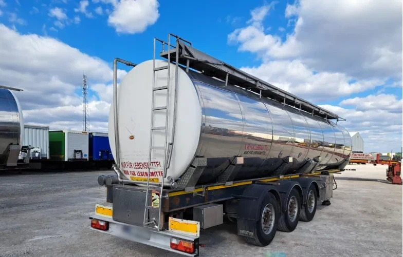 WIELTON NS3D 36 t food cistern / 3 chambers - Полуприцеп-цистерна: фото 2 WIELTON NS3D 36 t food cistern / 3 chambers - Полуприцеп-цистерна: фото 2