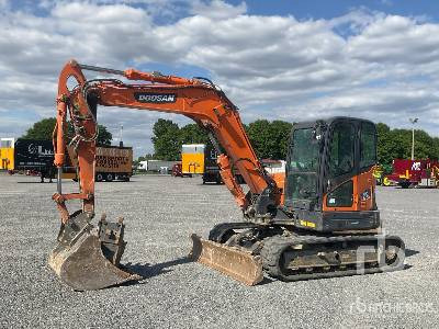 DOOSAN DX85R-3 - Гусеничный экскаватор: фото 1 DOOSAN DX85R-3 - Гусеничный экскаватор: фото 1