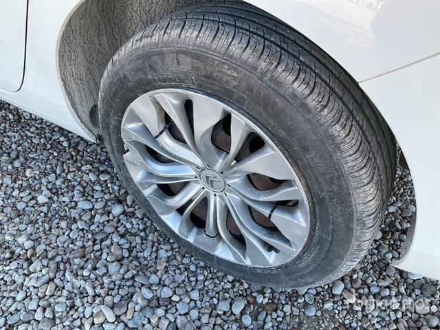 2015 Citroen C4 Blue Hdi Automobile - Легковой автомобиль: фото 4 2015 Citroen C4 Blue Hdi Automobile - Легковой автомобиль: фото 4