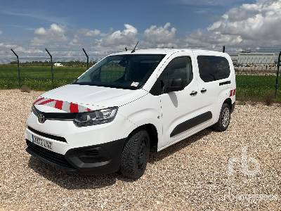 TOYOTA PROACE - Цельнометаллический фургон: фото 1 TOYOTA PROACE - Цельнометаллический фургон: фото 1