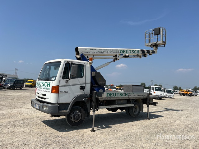 2003 Nissan Atleon 140 2003 Ram Antares 220I4 20 m on 4x2 Bucket Truck - Грузовик с подъемником: фото 1 2003 Nissan Atleon 140 2003 Ram Antares 220I4 20 m on 4x2 Bucket Truck - Грузовик с подъемником: фото 1