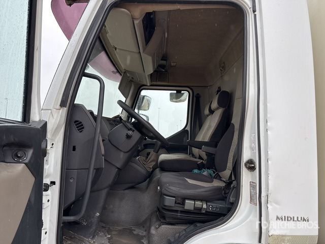 2008 Renault Midlum 220Dxi 4x2 Refrigerated Truck - Рефрижератор: фото 4 2008 Renault Midlum 220Dxi 4x2 Refrigerated Truck - Рефрижератор: фото 4