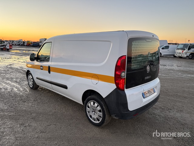 2011 Fiat Doblo Van Truck - Грузовик с закрытым кузовом: фото 2 2011 Fiat Doblo Van Truck - Грузовик с закрытым кузовом: фото 2