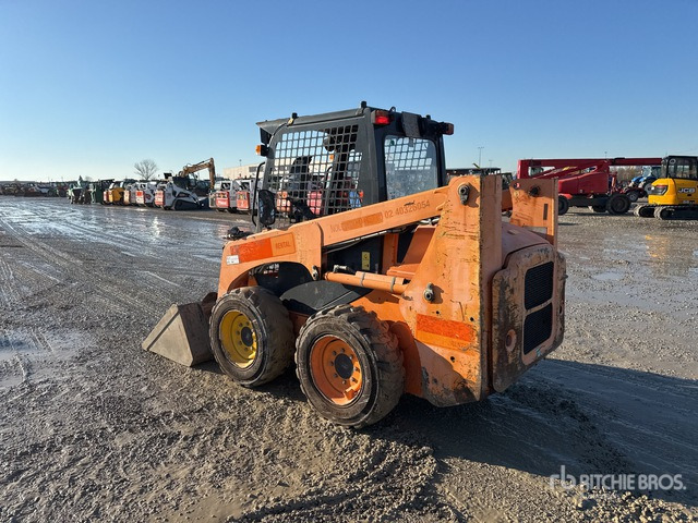 2012 Komatsu SK714-2 Skid Steer Loader - Мини-погрузчик с бортовым поворотом: фото 2 2012 Komatsu SK714-2 Skid Steer Loader - Мини-погрузчик с бортовым поворотом: фото 2