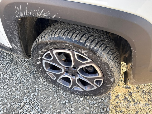 2015 Jeep Renegade SUV - Внедорожник: фото 4 2015 Jeep Renegade SUV - Внедорожник: фото 4