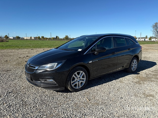 2017 Opel Astra Sport Tourer Automobile - Легковой автомобиль: фото 2 2017 Opel Astra Sport Tourer Automobile - Легковой автомобиль: фото 2