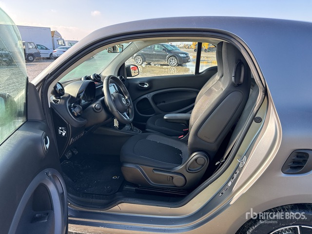 2021 SMART Fortwo COUP EQ 60KW PASSION Automobile - Легковой автомобиль: фото 5 2021 SMART Fortwo COUP EQ 60KW PASSION Automobile - Легковой автомобиль: фото 5
