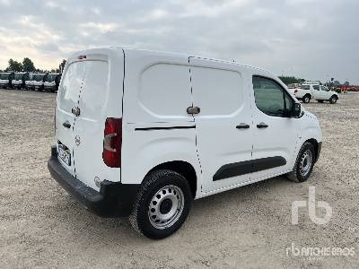 OPEL COMBO 1.6 DIESEL 75CV L1 1000 KG MT5 - Грузовик с закрытым кузовом: фото 3 OPEL COMBO 1.6 DIESEL 75CV L1 1000 KG MT5 - Грузовик с закрытым кузовом: фото 3