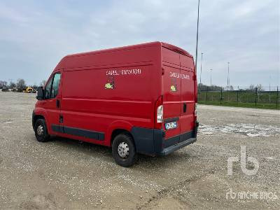 PEUGEOT - Грузовик с закрытым кузовом: фото 3 PEUGEOT - Грузовик с закрытым кузовом: фото 3