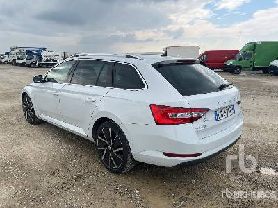 SKODA SUPERB WAGON 2.0 TDI EVO 150CV EXECUTIVE - Легковой автомобиль: фото 2 SKODA SUPERB WAGON 2.0 TDI EVO 150CV EXECUTIVE - Легковой автомобиль: фото 2