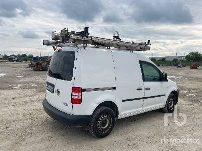 VOLKSWAGEN CADDY 2.0 TDI 110CV E5 4MOTION - Грузовик с закрытым кузовом: фото 3 VOLKSWAGEN CADDY 2.0 TDI 110CV E5 4MOTION - Грузовик с закрытым кузовом: фото 3