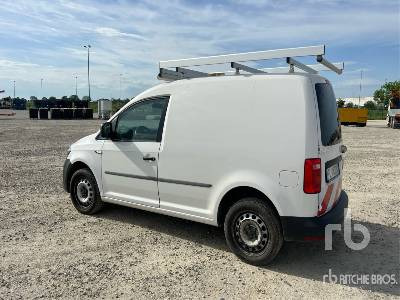 VOLKSWAGEN CADDY - Грузовик с закрытым кузовом: фото 2 VOLKSWAGEN CADDY - Грузовик с закрытым кузовом: фото 2