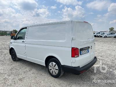 VOLKSWAGEN TRANSPORTER Panel Short Wheelbase 4X4 2.0 T ... - Грузовик с закрытым кузовом: фото 2 VOLKSWAGEN TRANSPORTER Panel Short Wheelbase 4X4 2.0 T ... - Грузовик с закрытым кузовом: фото 2