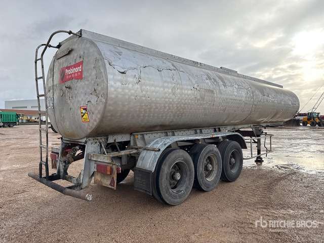 1977 Trailor S383EL Tri/A 32000 L Semi-Remorque Cit ... Asphalt Tank Trailer - Полуприцеп-цистерна: фото 3 1977 Trailor S383EL Tri/A 32000 L Semi-Remorque Cit ... Asphalt Tank Trailer - Полуприцеп-цистерна: фото 3
